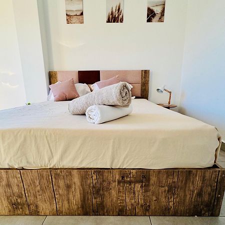 Modern Flat In Flic En Flac-Walk To The Beach Екстериор снимка