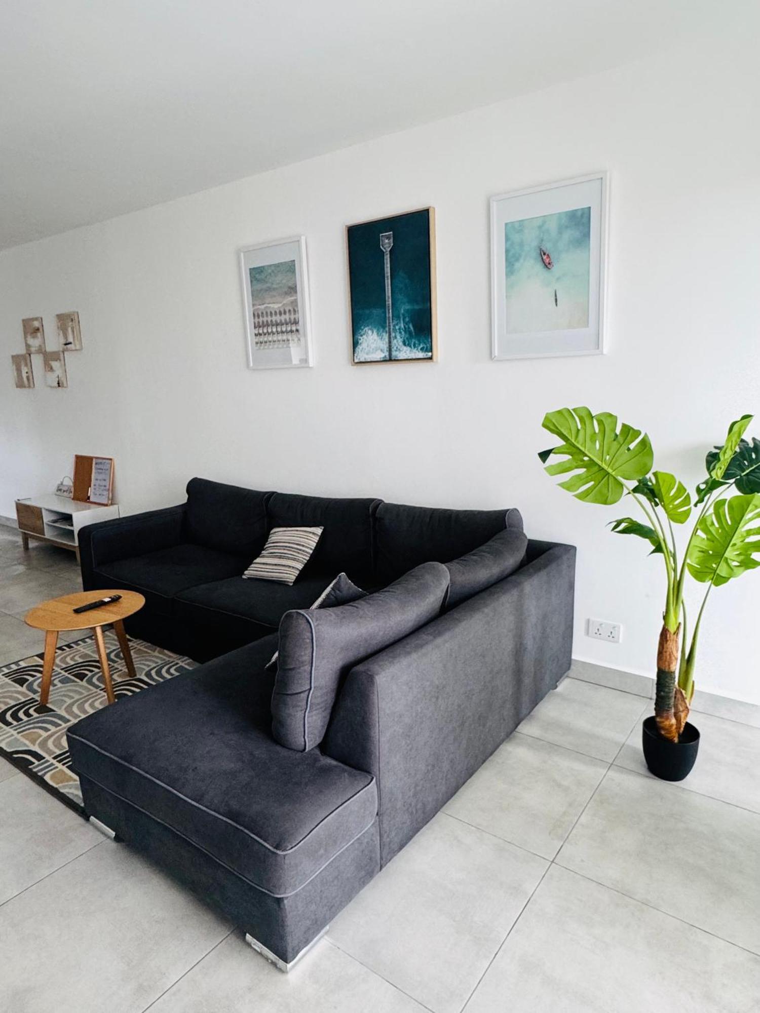 Modern Flat In Flic En Flac-Walk To The Beach Екстериор снимка