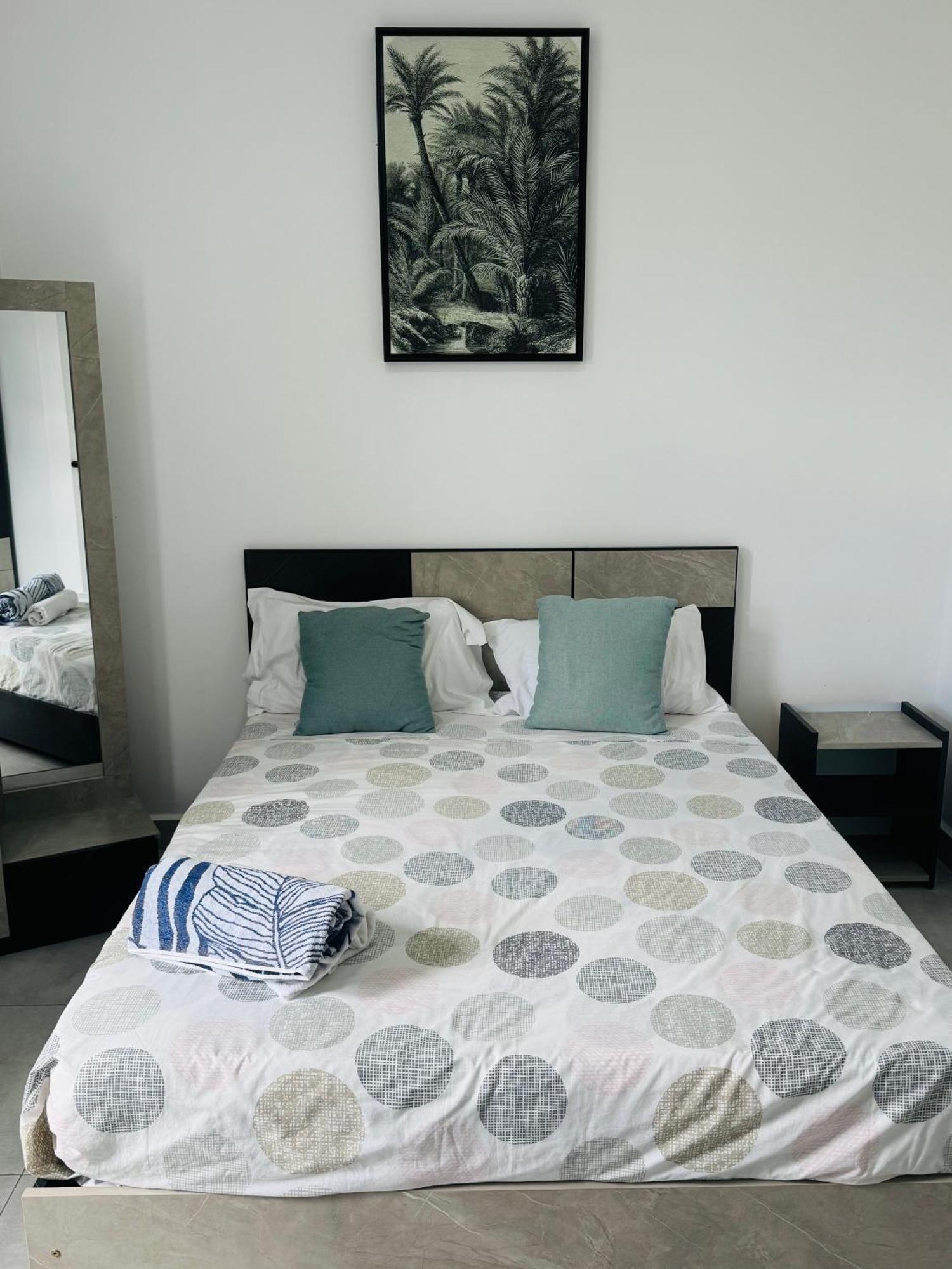 Modern Flat In Flic En Flac-Walk To The Beach Екстериор снимка